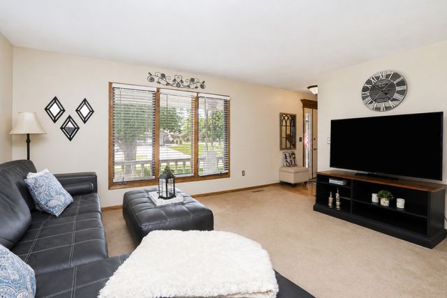 205 NW Westwood Street, Ankeny, IA 50023