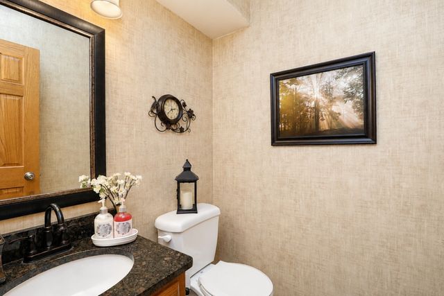 205 NW Westwood Street, Ankeny, IA 50023