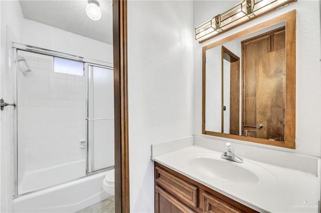 6600 N 17th Street, Mcallen, TX 78504