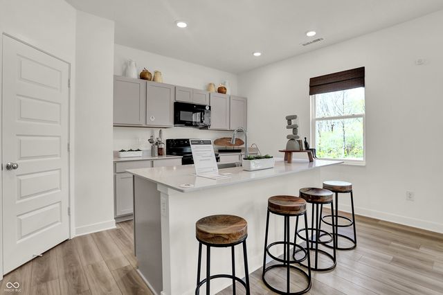 4347 Malvern Way, Indianapolis, IN 46235