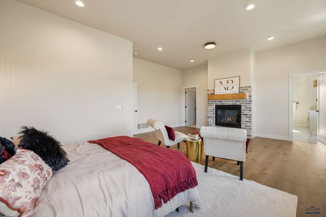 6881 WALLEYE WAY, Black Hawk, SD 57718