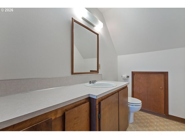 6022 N CURTIS Ave, Portland, OR 97217