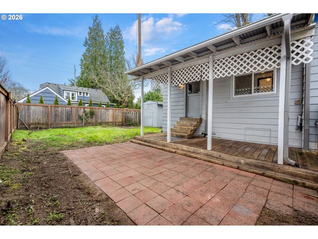 6022 N CURTIS Ave, Portland, OR 97217