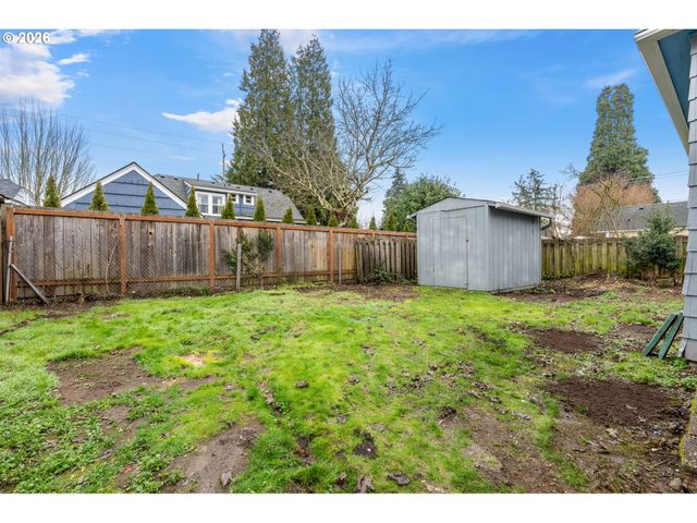 6022 N CURTIS Ave, Portland, OR 97217