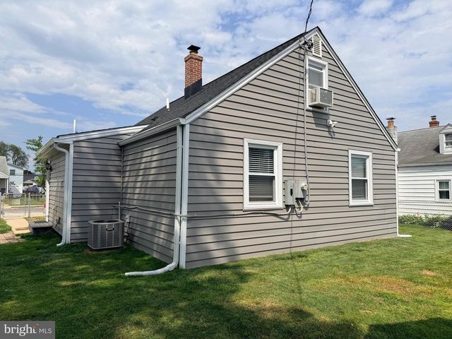 8217 CORNWALL RD, Dundalk, MD 21222