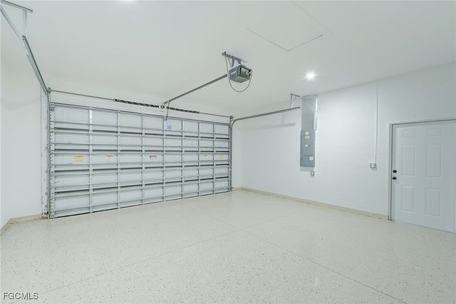 3108 20th ST SW, Lehigh Acres, FL 33976