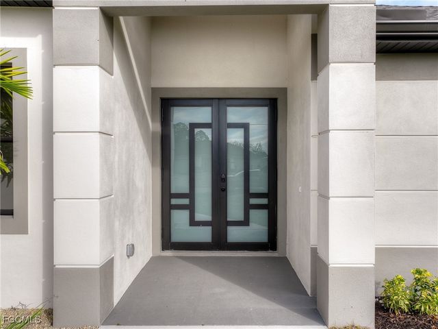 3108 20th ST SW, Lehigh Acres, FL 33976