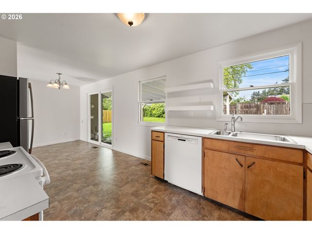 6755 Sw PRINCESS Ave, Beaverton, OR 97008