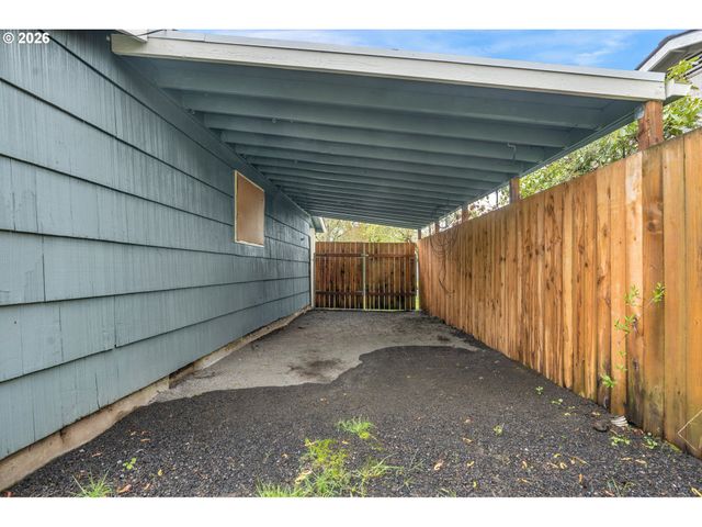 6755 Sw PRINCESS Ave, Beaverton, OR 97008