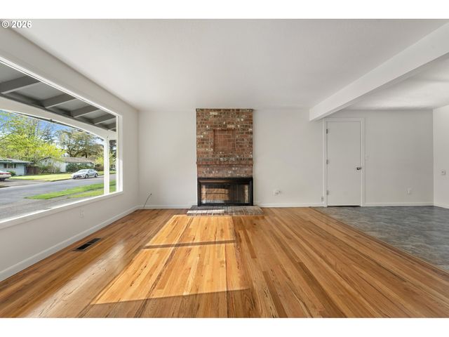 6755 Sw PRINCESS Ave, Beaverton, OR 97008