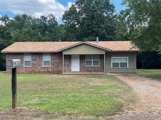 13068 N 418 Road, Hulbert, OK 74441