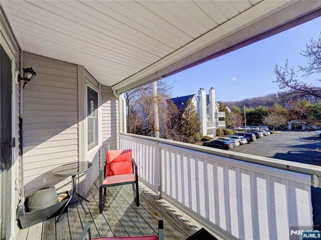 101 Quartz Lane, Paterson, NJ 07501