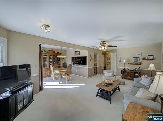 101 Quartz Lane, Paterson, NJ 07501