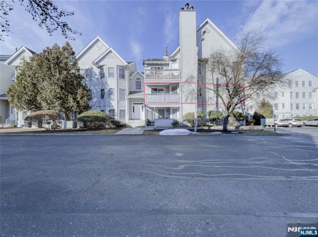 101 Quartz Lane, Paterson, NJ 07501