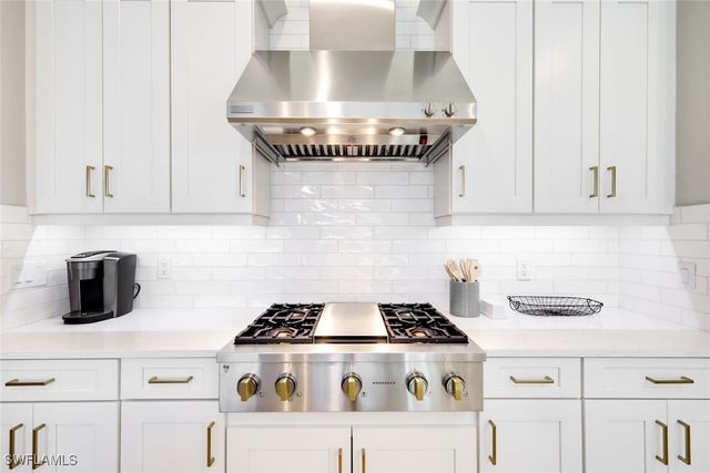 11200 Canal Grande DR, Fort Myers, FL 33913