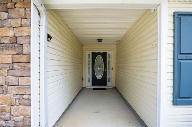 111 W SKYLINE View, Dallas, GA 30157