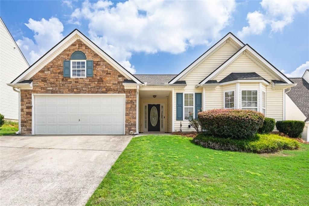 111 W SKYLINE View, Dallas, GA 30157