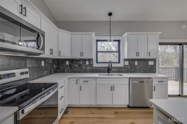 1774 Stoney Point Road, Bonne Terre, MO 63628