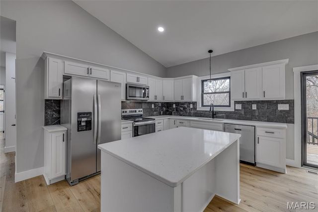 1774 Stoney Point Road, Bonne Terre, MO 63628