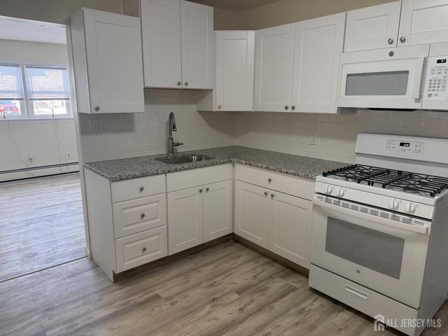 729 Bordentown Avenue a, South Amboy, NJ 08879