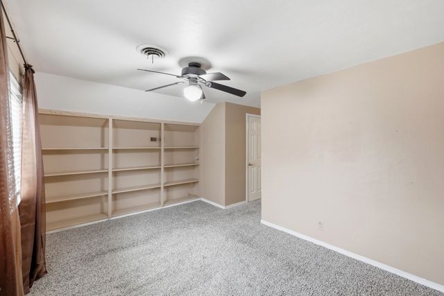 806 Waggoner Drive, Arlington, TX 76013