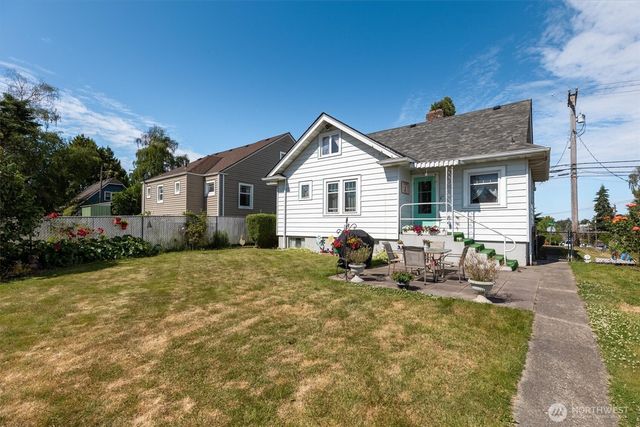 5625 S Sheridan Avenue, Tacoma, WA 98408