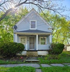 2144 Beech Avenue, Lorain, OH 44052