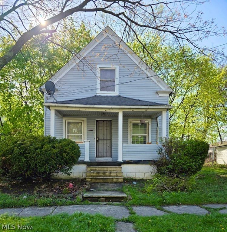 2144 Beech Avenue, Lorain, OH 44052