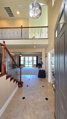 3895 Rollins Ct, West Sacramento, CA 95691