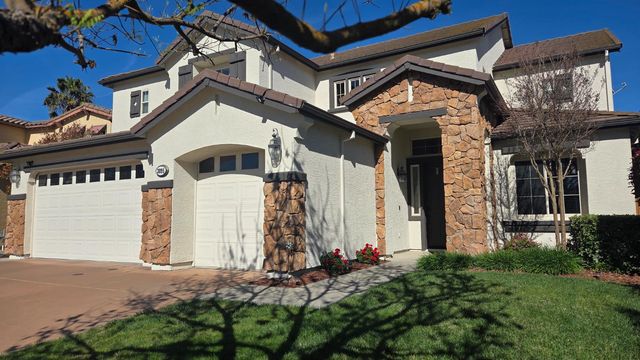 3895 Rollins Ct, West Sacramento, CA 95691