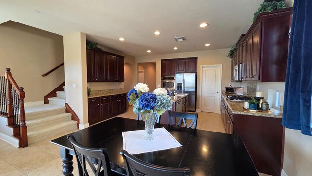 3895 Rollins Ct, West Sacramento, CA 95691