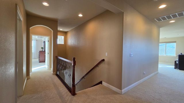 3895 Rollins Ct, West Sacramento, CA 95691