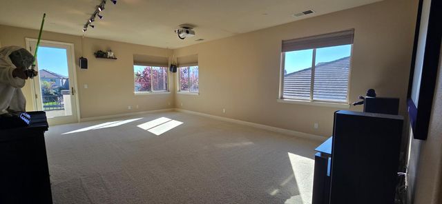 3895 Rollins Ct, West Sacramento, CA 95691