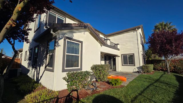 3895 Rollins Ct, West Sacramento, CA 95691