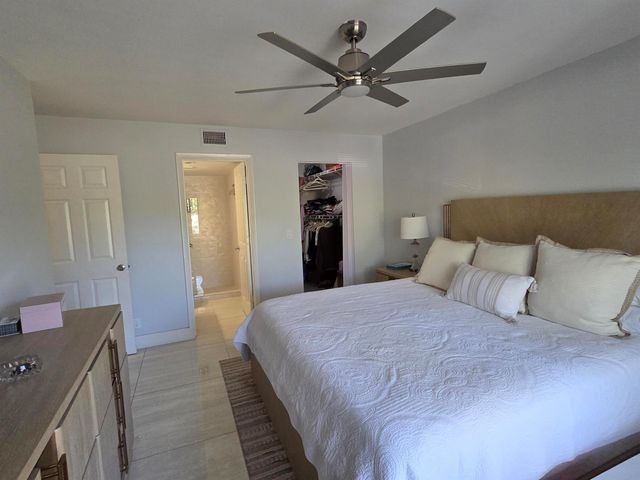 1115 Green Pine Boulevard D2, West Palm Beach, FL 33409