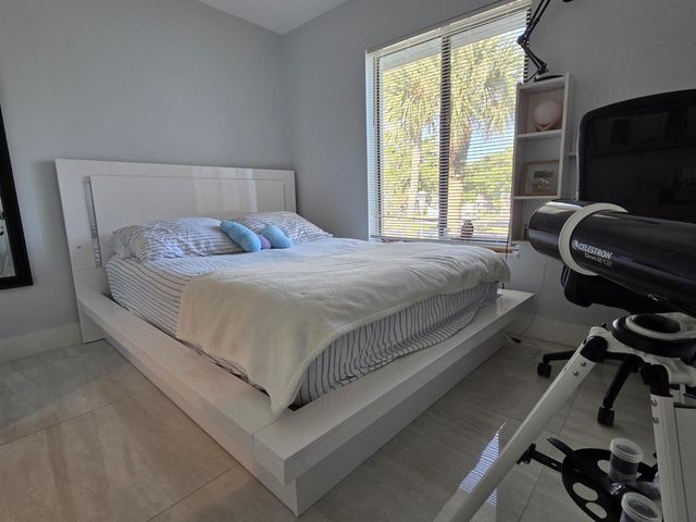 1115 Green Pine Boulevard D2, West Palm Beach, FL 33409