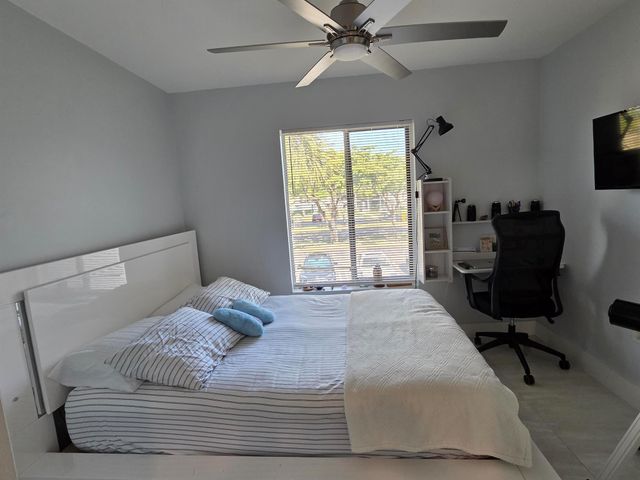 1115 Green Pine Boulevard D2, West Palm Beach, FL 33409