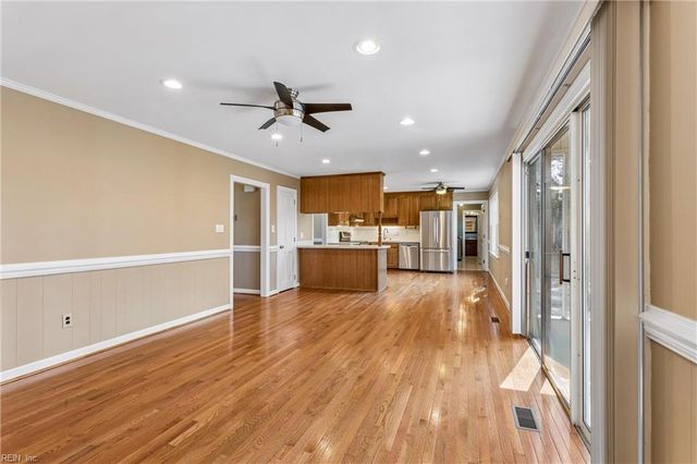 8 Martha CT, Poquoson, VA 23662