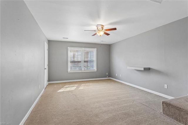 8 Martha CT, Poquoson, VA 23662