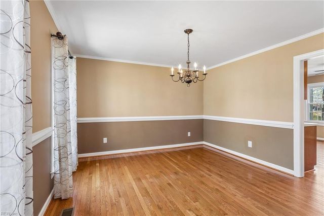 8 Martha CT, Poquoson, VA 23662