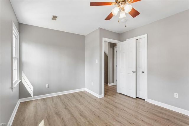 8 Martha CT, Poquoson, VA 23662