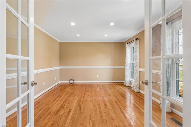 8 Martha CT, Poquoson, VA 23662