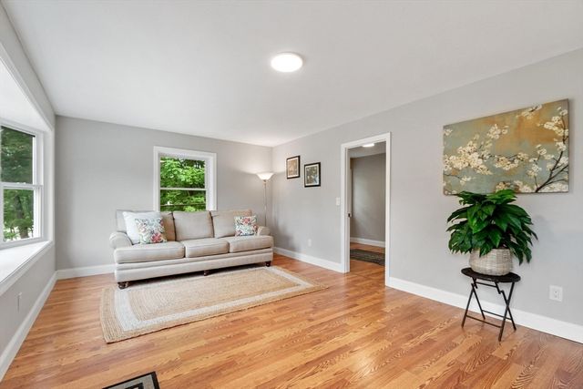 41 Maple St, Randolph, MA 02368