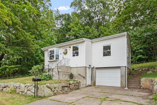 41 Maple St, Randolph, MA 02368