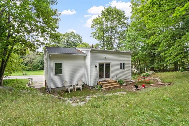 41 Maple St, Randolph, MA 02368