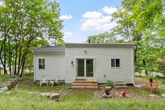 41 Maple St, Randolph, MA 02368