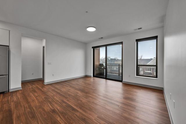 640 Wisconsin Avenue N 318, Golden Valley, MN 55427