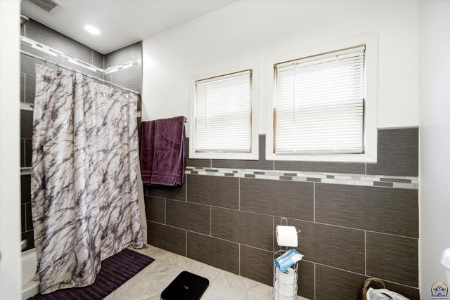 830 SW Fillmore ST, Topeka, KS 66606