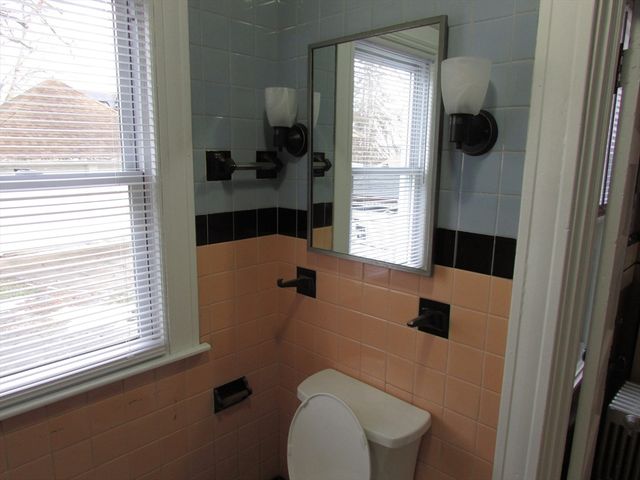 78 Prospect St, Springfield, MA 01107