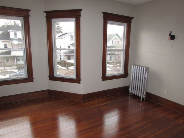 78 Prospect St, Springfield, MA 01107
